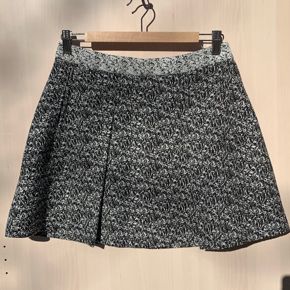Final Reduction! BR Pleated Tweed Skirt- pockets!